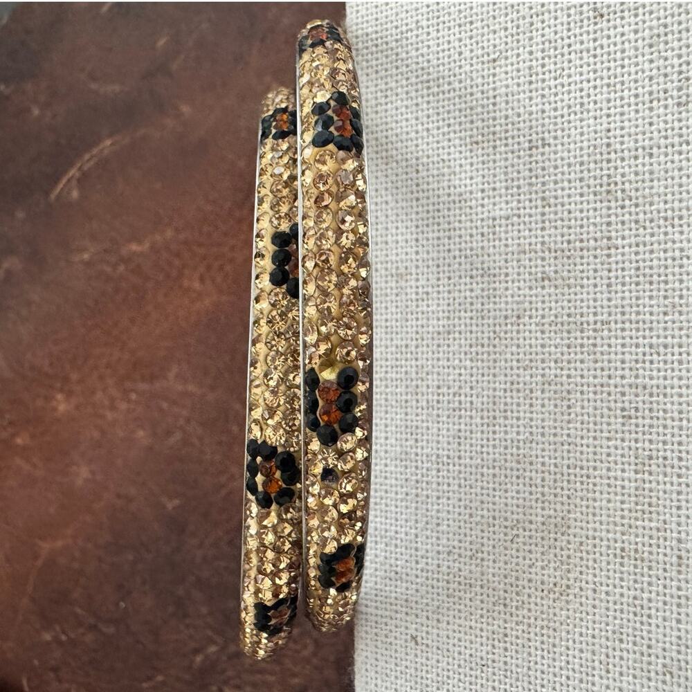 NWOT Davinci Collections Leopard Print Rhinestone Bangle Stack Set - Picture 3 of 4
